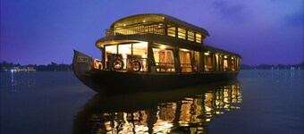 上層平台船屋酒店