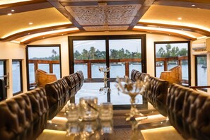 Daily full breakfast (INR 10 per person) - Upper Deck Houseboat (Ambalapuzha)