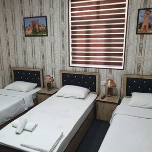 Tremannsrom – standard | TV