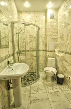 Appartamento, 1 camera da letto | Doccia