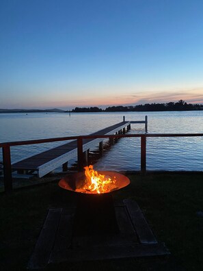 Property grounds - Romantic Couples Waterfront Escape (Marks Point)