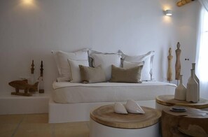 Executive Suite | Living area | 36-inch LED TV with digital channels, TV - Mykonian Studios (Mykonos)