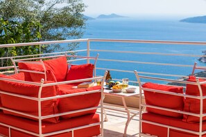 Property grounds - Luxury villa in private big garden with charming view of Kalkan Bay (Antalya)