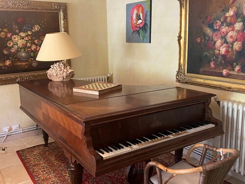 Charming house with fireplace in central Villard de Lans