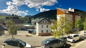 Property grounds - Beautiful Apartment in Villard de Lans, Sleeps 6, Close to Shops (Villard-de-Lans)