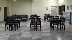 مطعم