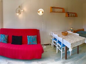 TV - 2-bedroom apartment at the foot of the slopes with balcony in Villard-de-Lans (Villard-de-Lans)