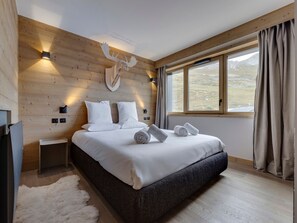 3 bedrooms, free WiFi, bed sheets