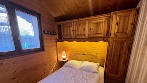 Unclassified image, 4 of 17, button - 6-person apartment with south-facing balcony and parking in Châtel (Châtel)