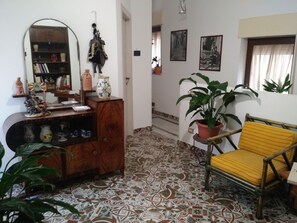 Lobby sitting area - Zù Mariu B&B (Piazza Armerina)