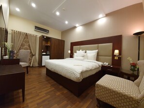 1 phòng ngủ, bộ đồ giường cao cấp, chăn bông, nệm Select Comfort 