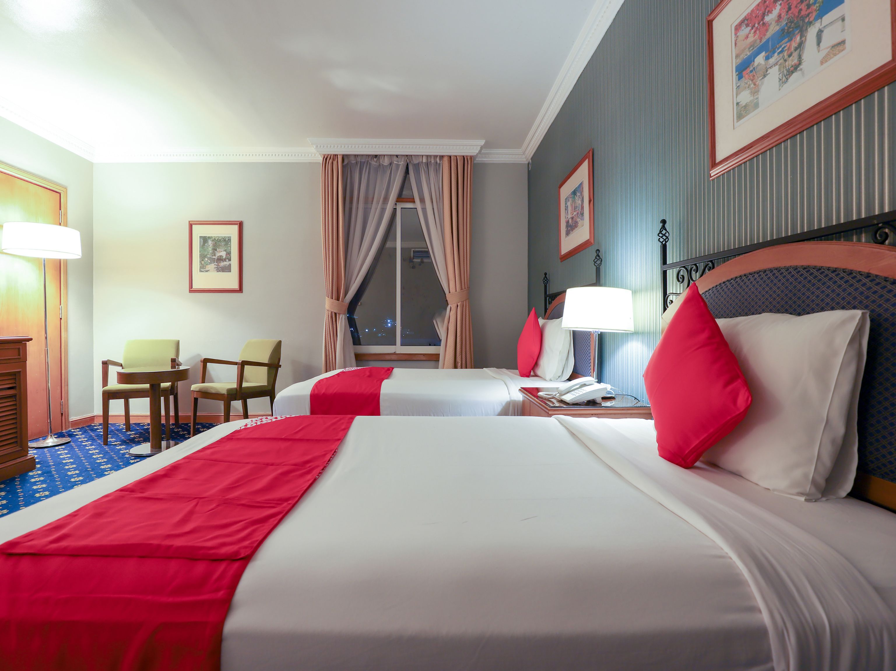 Kahden hengen standard-huone (yksi tai kaksi sänkyä) | Minibaari, silitysrauta/-lauta, ilmainen Wi-Fi