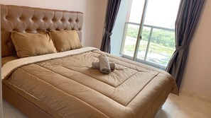 豪華開放式客房, 1 張特大雙人床 | 迷你吧、獨特設計、獨特裝修、書桌