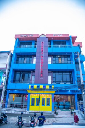 Front of property - Hotel The Butwal View (Butwal)