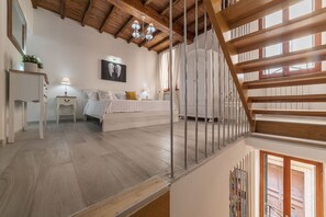 1 bedroom, in-room safe, WiFi, bed sheets