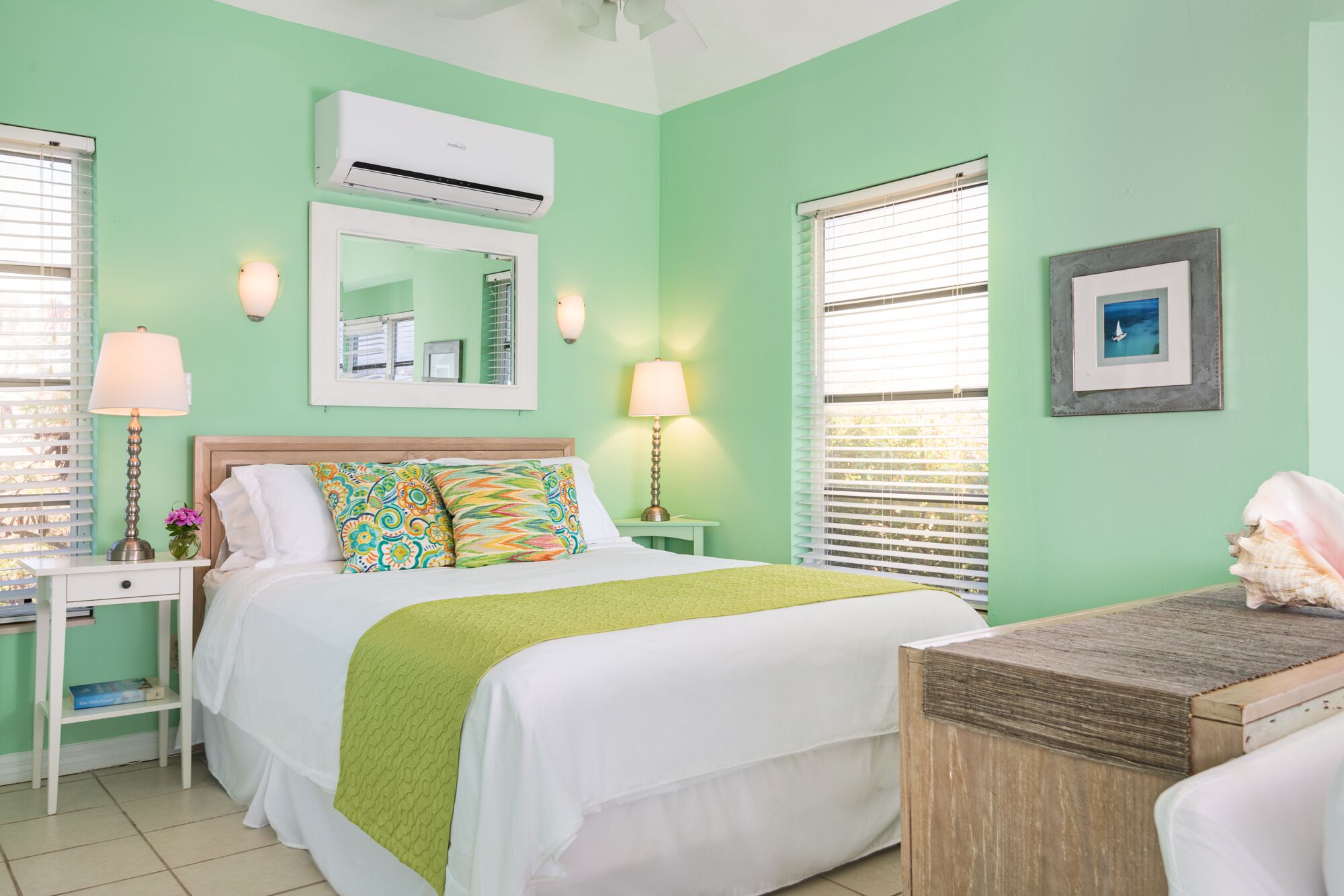 1 dormitorio, caja fuerte, tabla de planchar con plancha y wifi