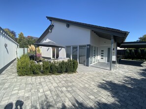 Exterior - TLA Modern and cozy holiday house freestanding (Waldmohr)