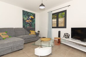 Smart TV - 🧡🧡 In Lagon Calme, luxury villa Saline les Bains Reunion 🧡🧡 (La Saline-Les-Bains)