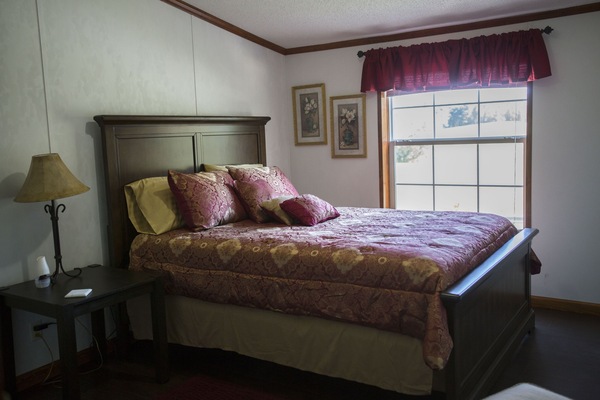 4 dormitoris, planxa i posts de planxar, wifi i roba de llit