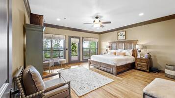 5 bedrooms, desk, iron/ironing board, free WiFi