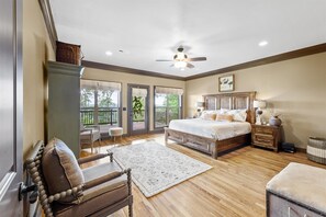 5 bedrooms, desk, iron/ironing board, free WiFi - Beautiful Monteagle Bluff Mountain Home Sleeps 12 (Monteagle)