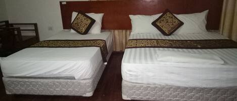 Blackout drapes, free WiFi, bed sheets