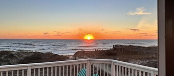 Ocean FrontRow,PrivatePool,New Hottub,Sleeps 16,PetFriendly,NewLVP,Carpetedsteps
