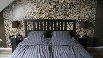 3 bedrooms, travel crib, free WiFi, bed sheets