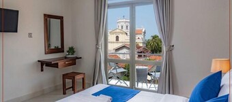 Kalapuwa resort - Double room with Balcony and en-suite bathroom