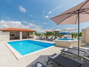 Pool - Villa Anela with pool in Porec, Istria (Buici)
