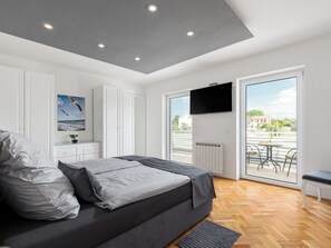 6 habitaciones, tabla de planchar con plancha y wifi gratis