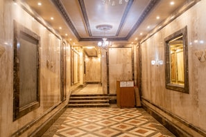 Hallway - New Pyramids Eyes (Giza)