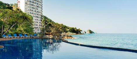 Piscine extérieure, piscine chauffée