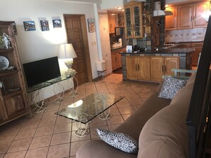 Smart TV, books, offices