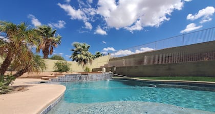 4 camas Oasis Pool Home ¡¡¡A 5 MINUTOS del lago, el río y los casinos !!