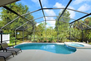 Piscine extérieure, piscine chauffée