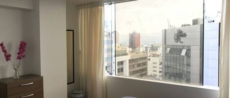 2 間睡房、房內夾萬、熨斗/熨衫板、Wi-Fi