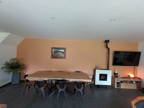 Dining - Large single-storey apartment with garden near beach (Trébeurden)
