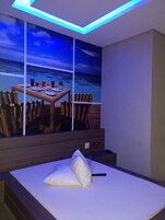 Economy dubbelrum | Minibar, individuell inredning, skrivbord och gratis wi-fi