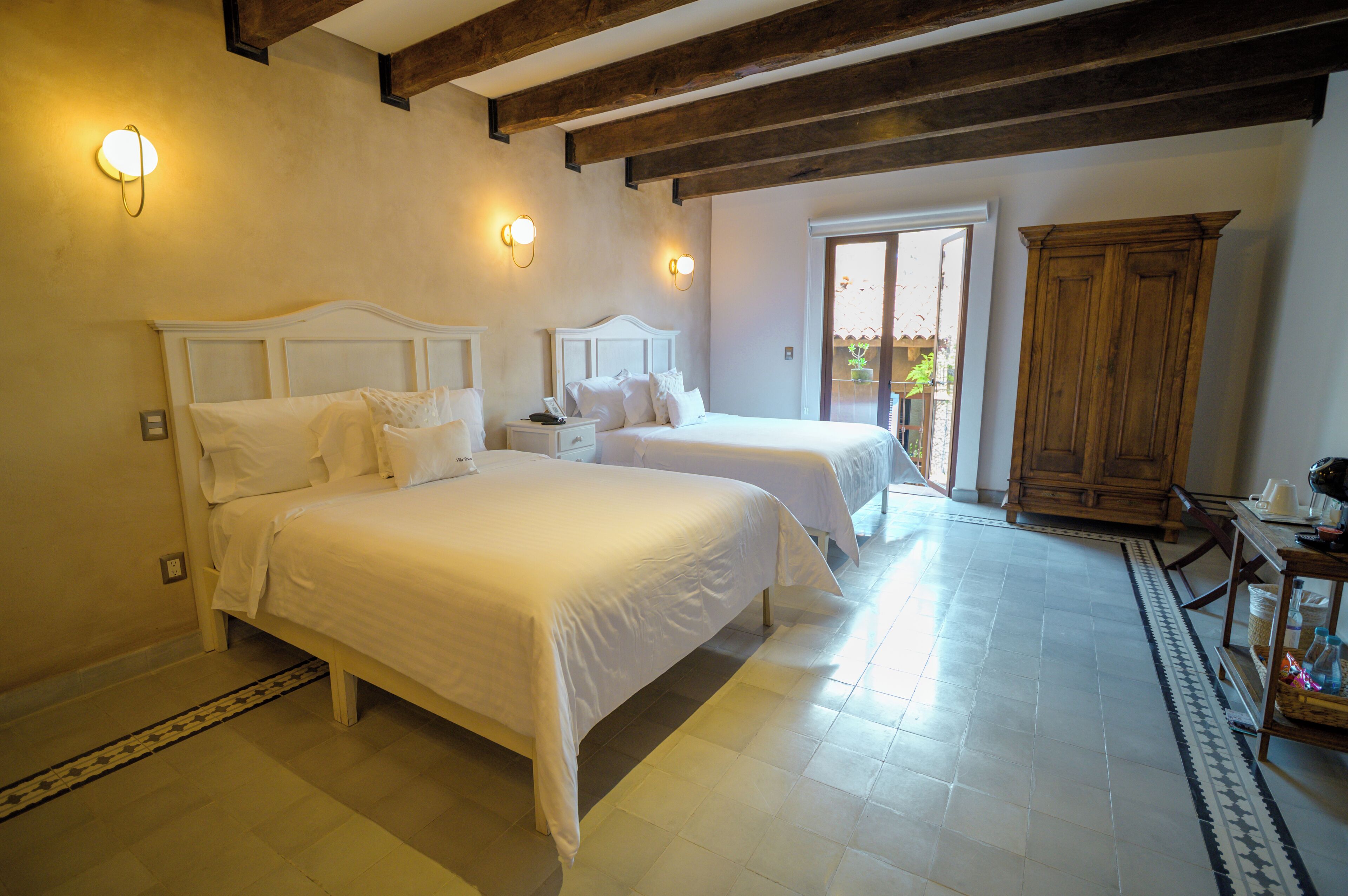 Elite Double Room (Radicofani) | Hochwertige Bettwaren, Pillowtop-Betten, Zimmersafe