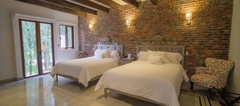 Villa Toscana ValQuirico Lofts & Suites Hotel Boutique