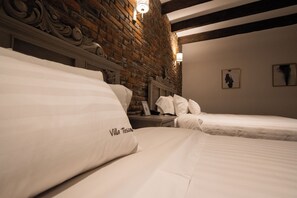 Elite Suite (Camaldoni) | Premium bedding, pillow-top beds, in-room safe, individually decorated - Villa Toscana ValQuirico Lofts & Suites Hotel Boutique (Santeagueda)