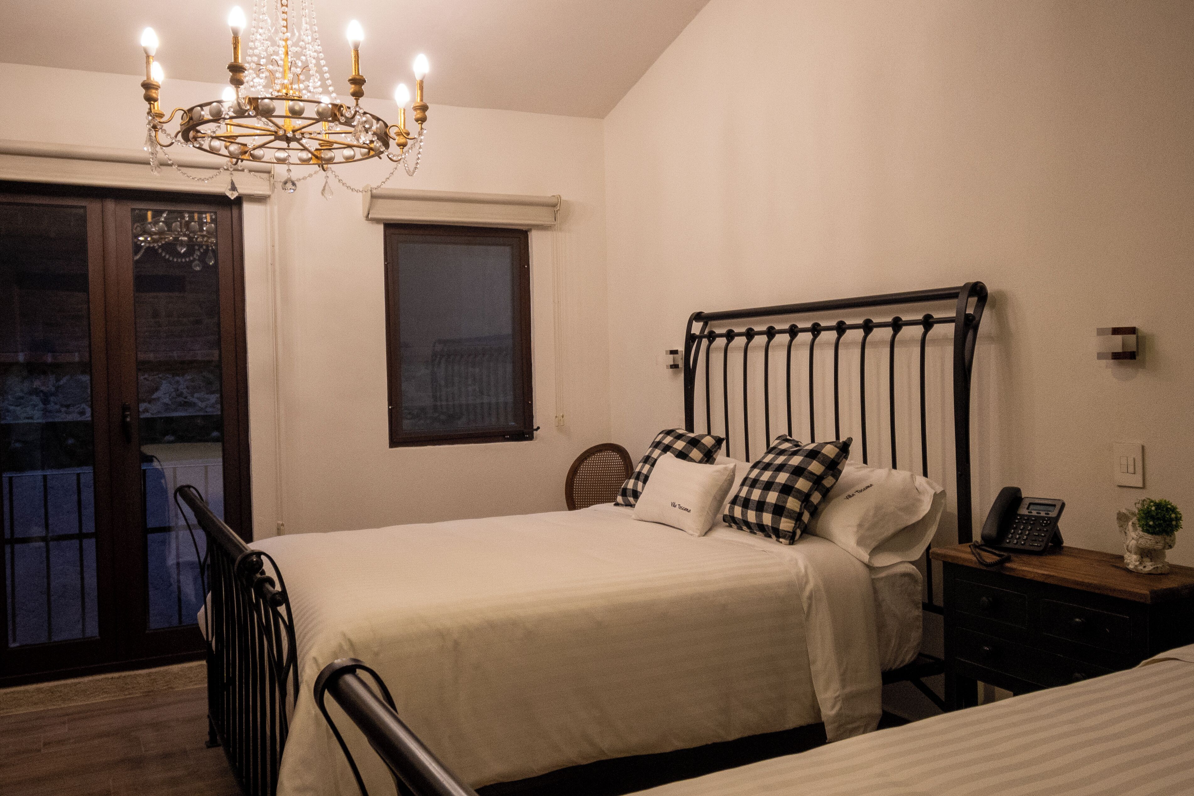 Elite Double Room (Cortona) | Hochwertige Bettwaren, Pillowtop-Betten, Zimmersafe