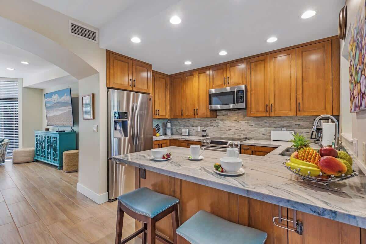 Refrigerador, microondas, horno, placa de cocina