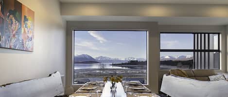 Free daily full breakfast