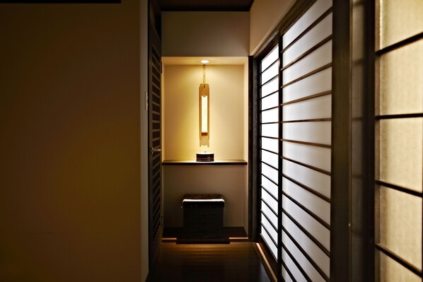 Interior detail - Senraku (Kyoto)