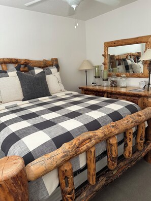 4 bedrooms, iron/ironing board, travel cot, WiFi