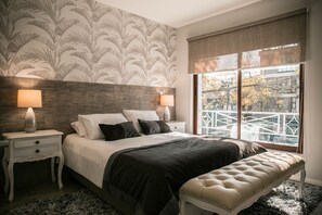 Superior Double Room | In-room safe, blackout curtains, free WiFi, bed sheets - Lib Hotel Bellavista (Santiago)