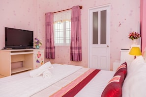 4 bedrooms, desk, free WiFi - Homestay Xo Viet Nghe Tinh (Ho Chi Minh City)