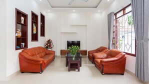 Unclassified image, 2 of 12, button - Adi Villa 8B (Ho Chi Minh City)